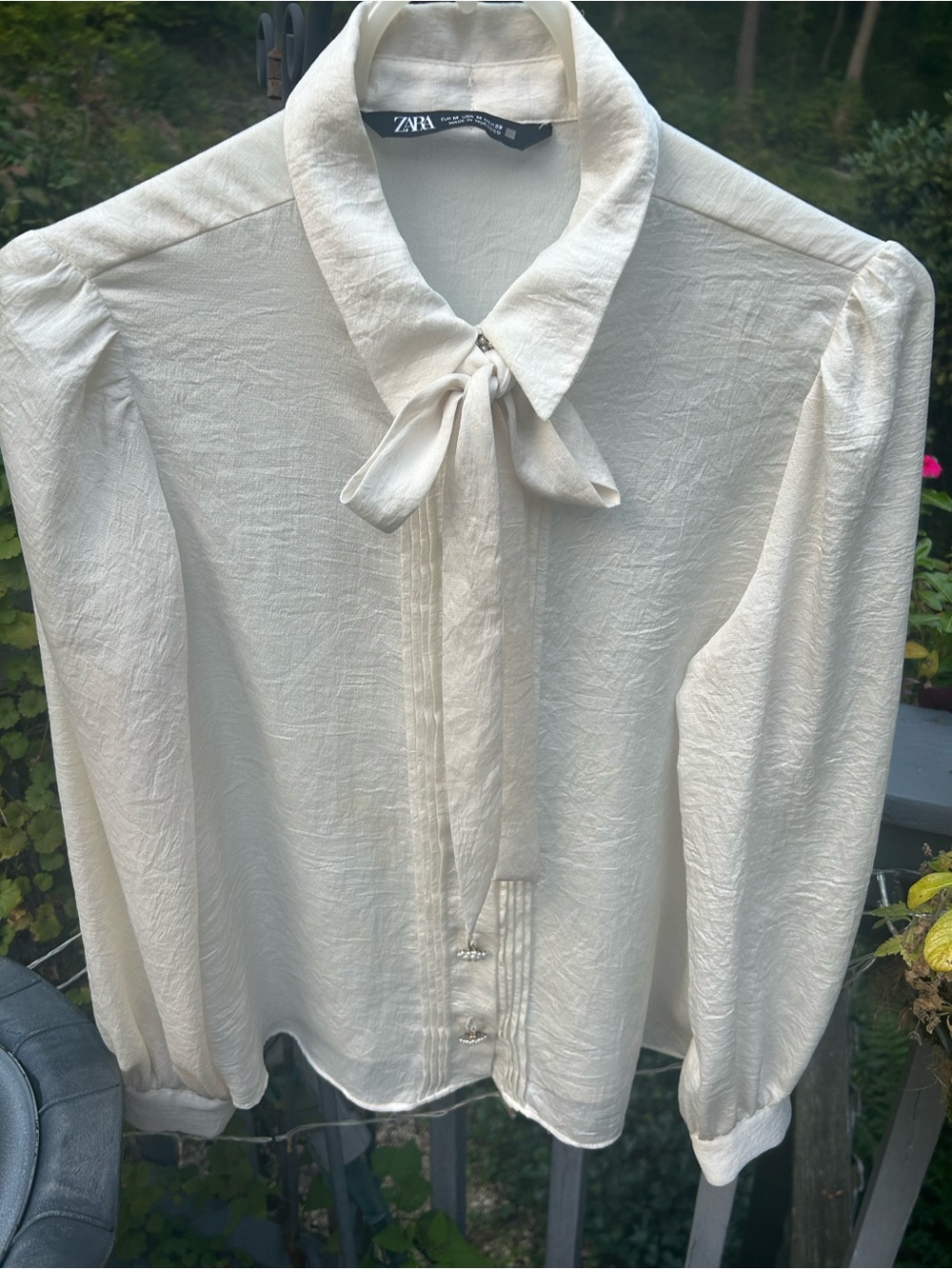 ZARA Cream Tie-Neck Puff Sleeve Blouse